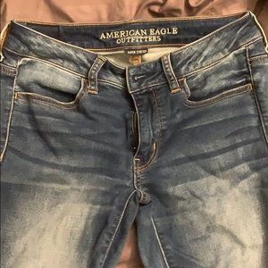 American Eagle Ladies S6 Medium Wash Jeans Jegging